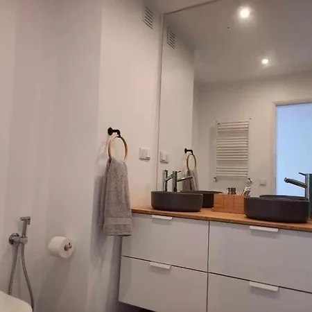 Fabulous Terrace 2 - Checkinhome *